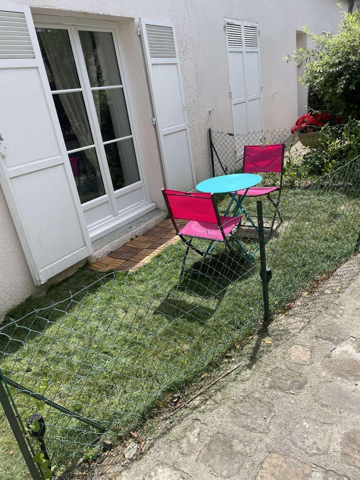 Charmante Maisonnette Centre Nemours Bagian luar foto